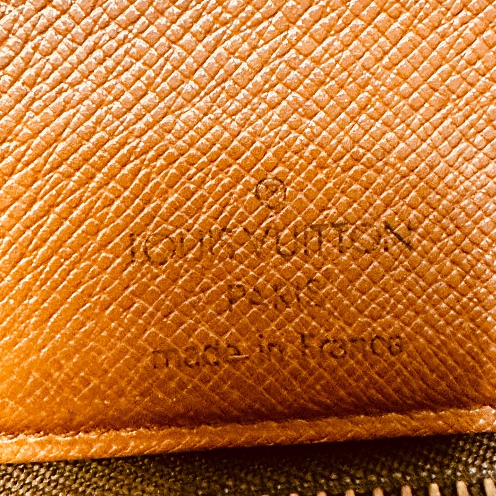 Louis Vuitton Brown Monogram zipped Wallet - Picture 4 of 14